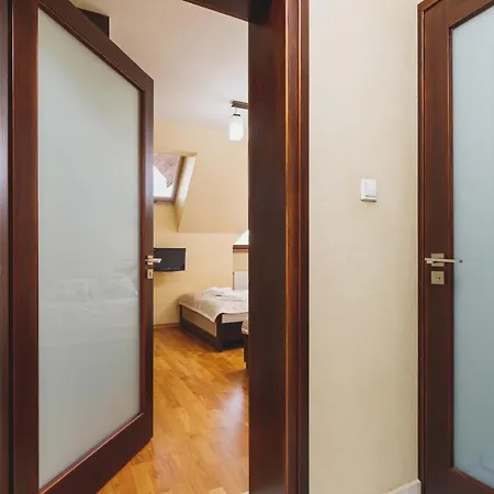 Brzozowa Center By Renters Apartmán *